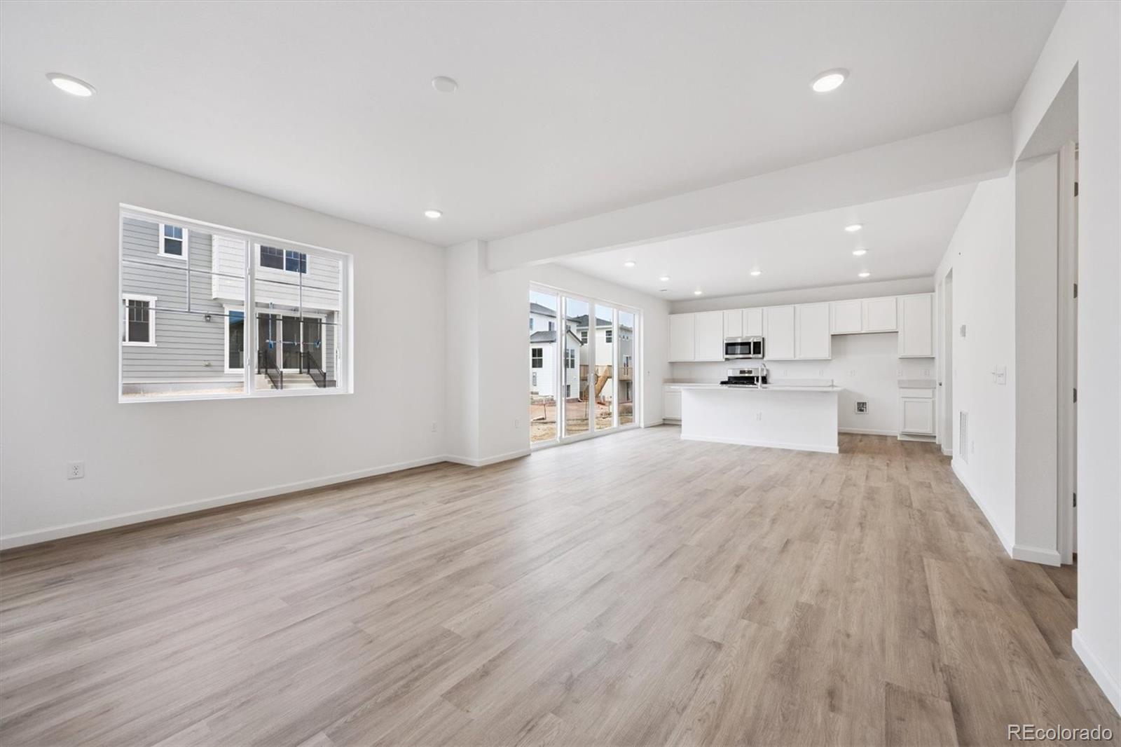 MLS Image #4 for 489 s salida street,aurora, Colorado
