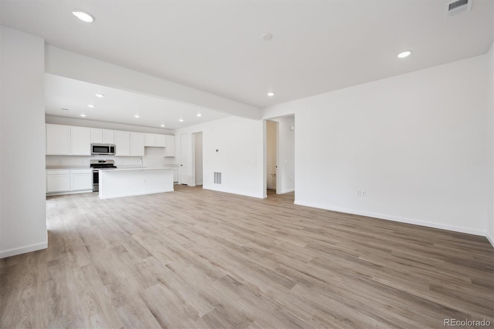 MLS Image #5 for 489 s salida street,aurora, Colorado