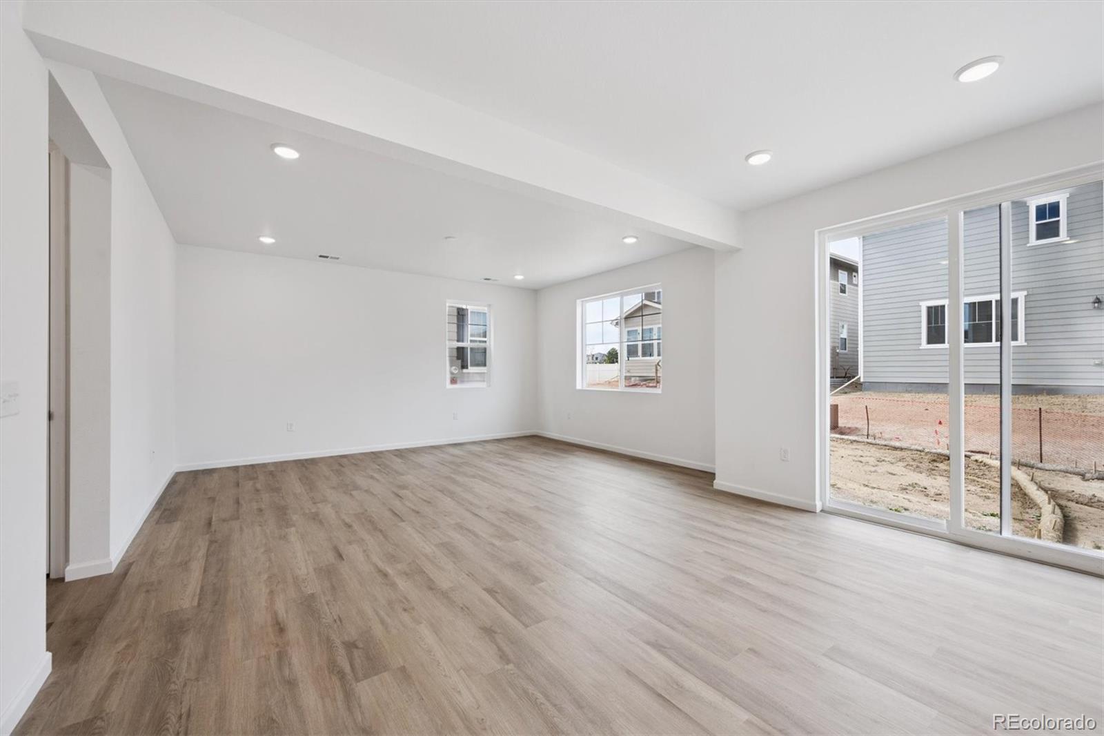 MLS Image #9 for 489 s salida street,aurora, Colorado