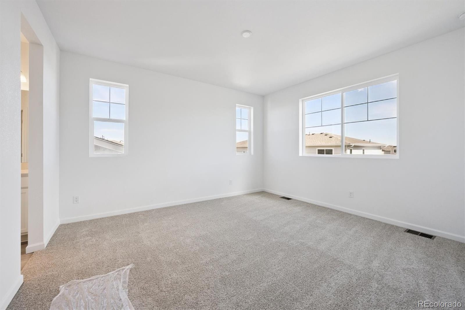 MLS Image #15 for 6586 n nepal street,aurora, Colorado
