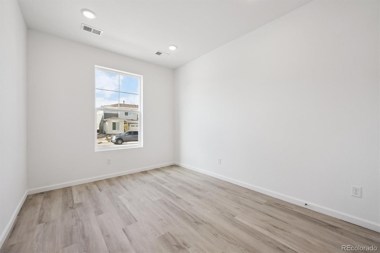 MLS Image #3 for 6586 n nepal street,aurora, Colorado