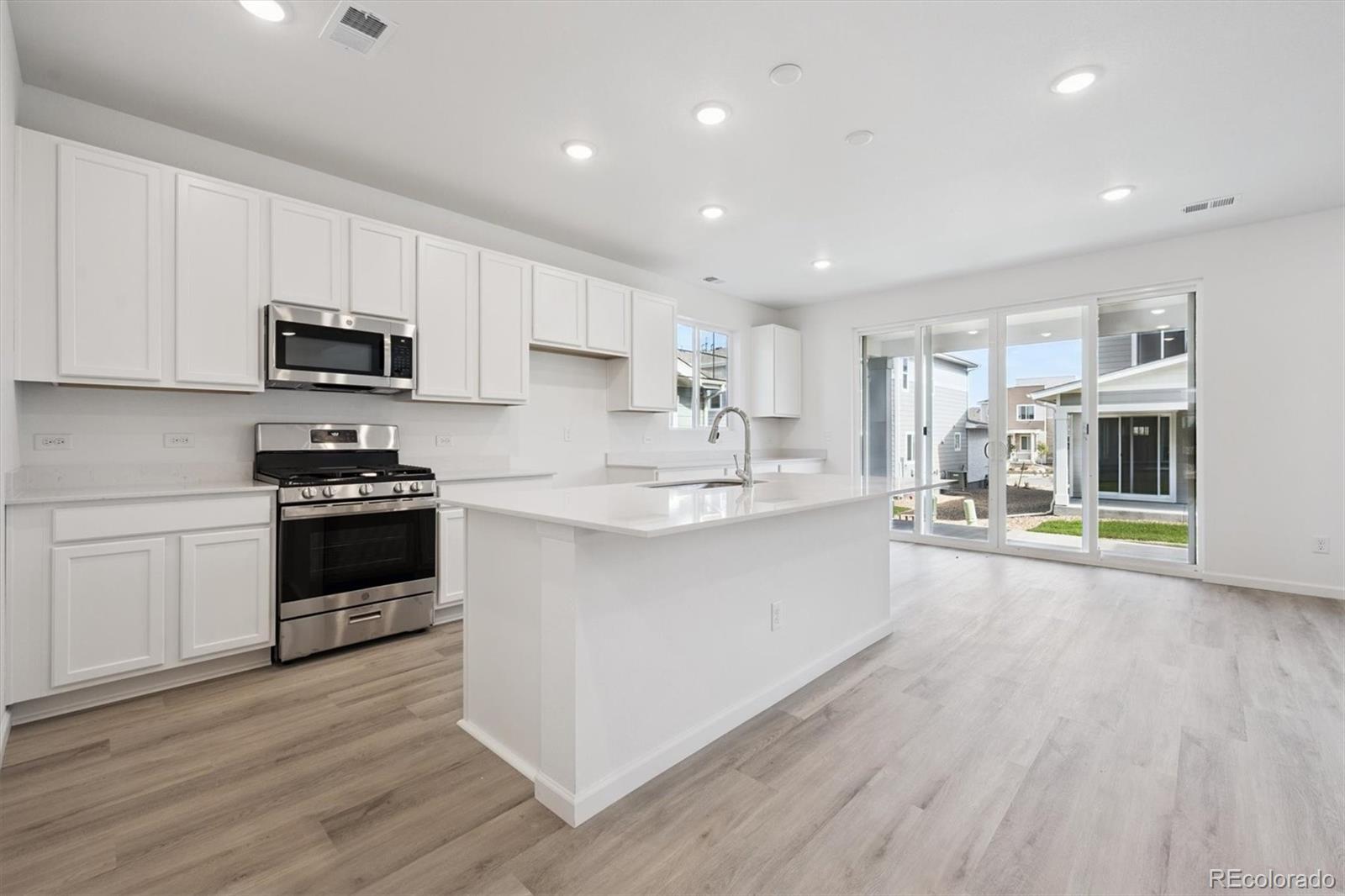 MLS Image #4 for 6586 n nepal street,aurora, Colorado