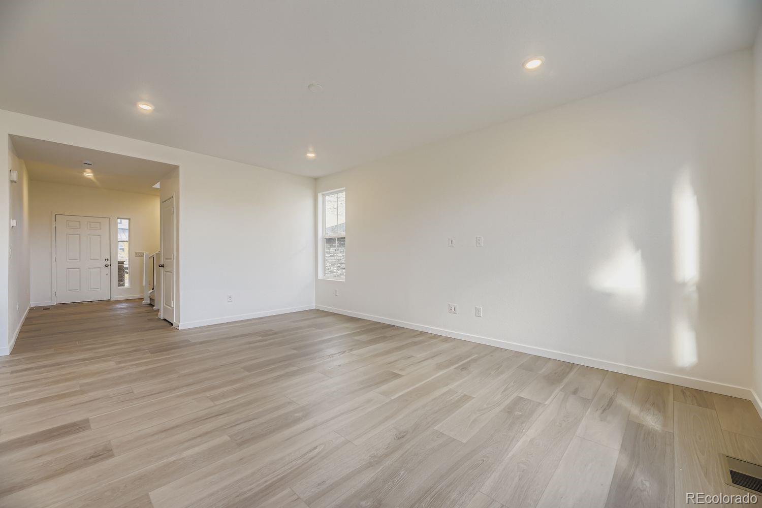 MLS Image #2 for 7326 s yank court,littleton, Colorado