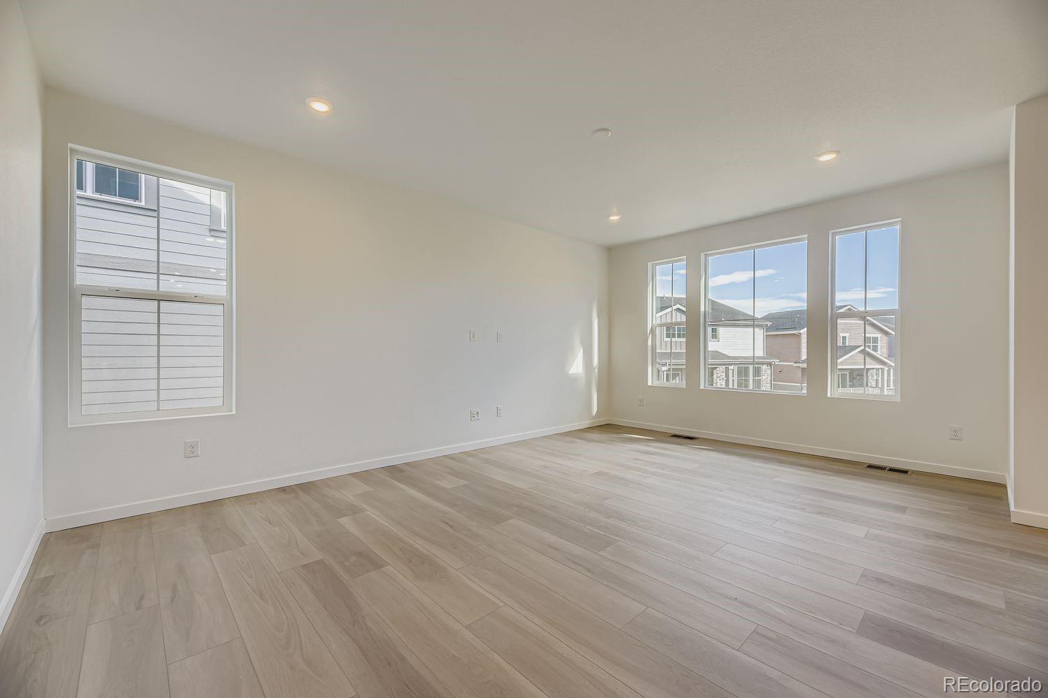MLS Image #3 for 7326 s yank court,littleton, Colorado
