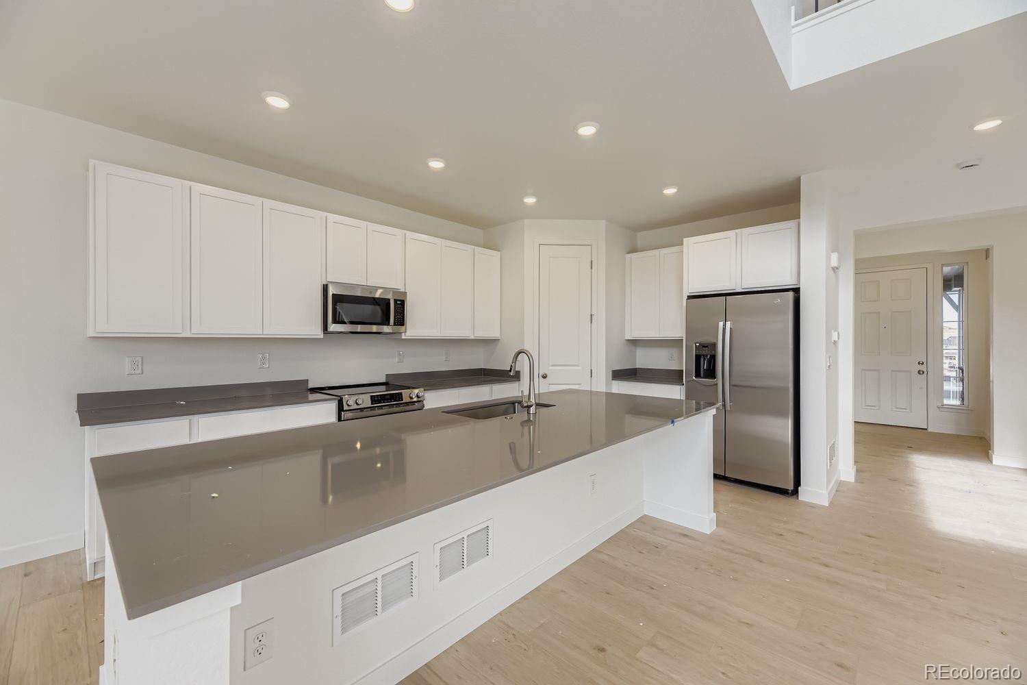 MLS Image #1 for 12660 w glasgow place,littleton, Colorado