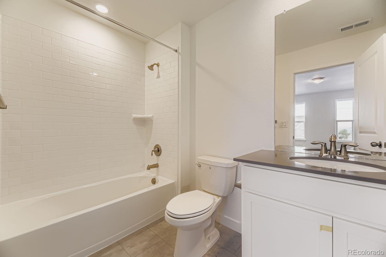 MLS Image #9 for 12660 w glasgow place,littleton, Colorado