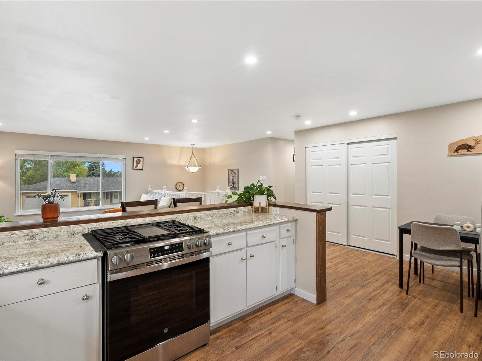 MLS Image #3 for 1425 s welch circle,lakewood, Colorado