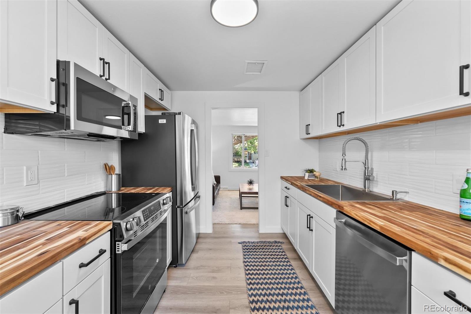 MLS Image #7 for 3760 s grove street,englewood, Colorado