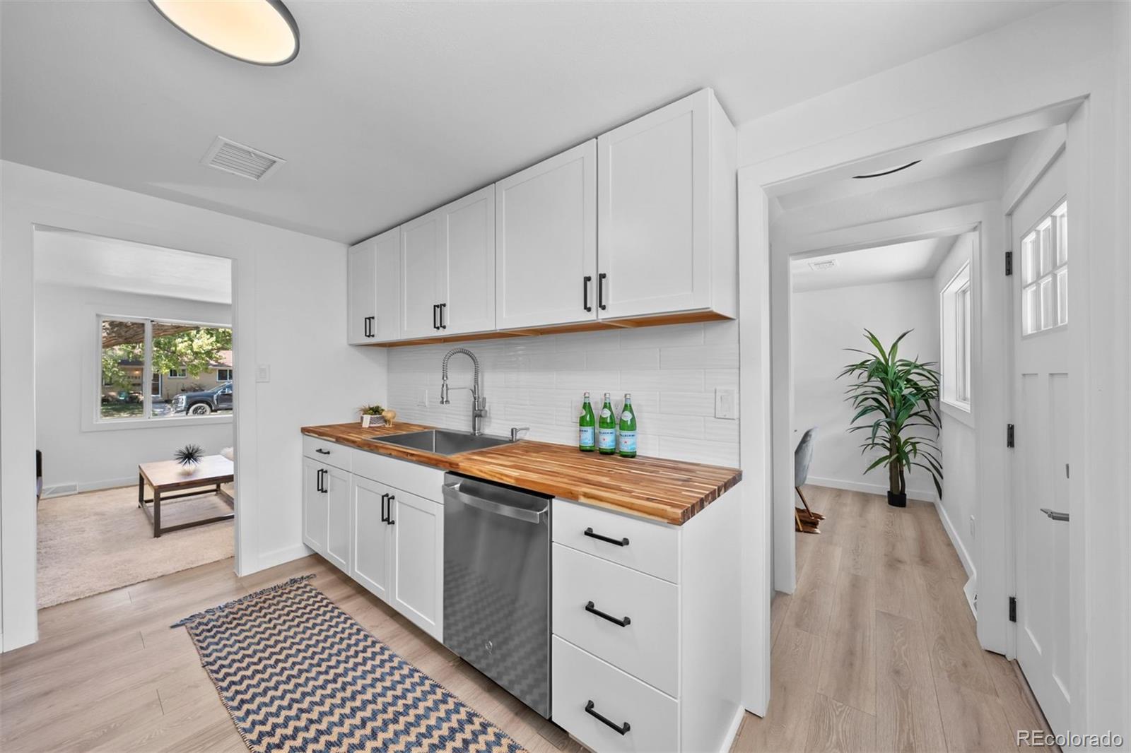 MLS Image #8 for 3760 s grove street,englewood, Colorado