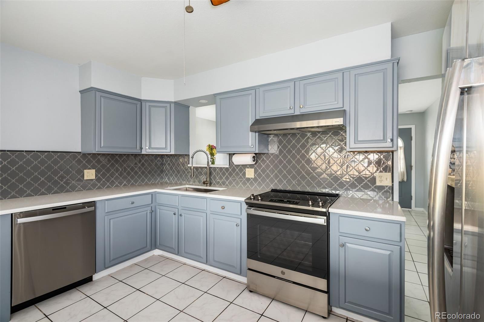 MLS Image #11 for 15105  maxwell place,denver, Colorado