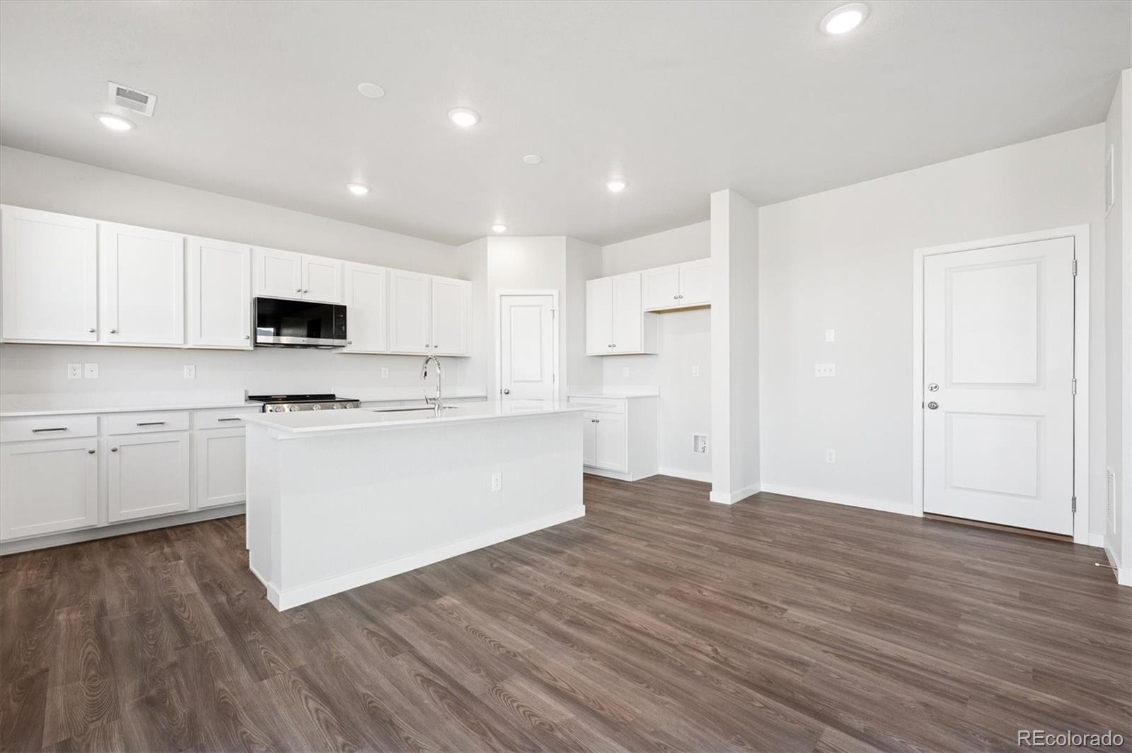 MLS Image #6 for 3364 n irvington street,aurora, Colorado