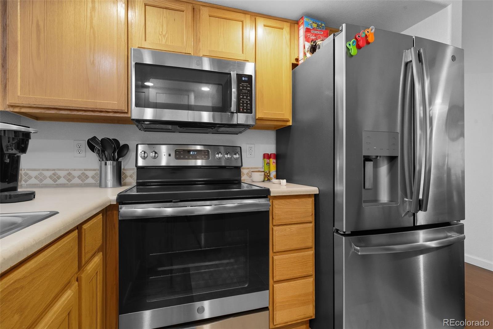 MLS Image #11 for 5800  tower road,denver, Colorado