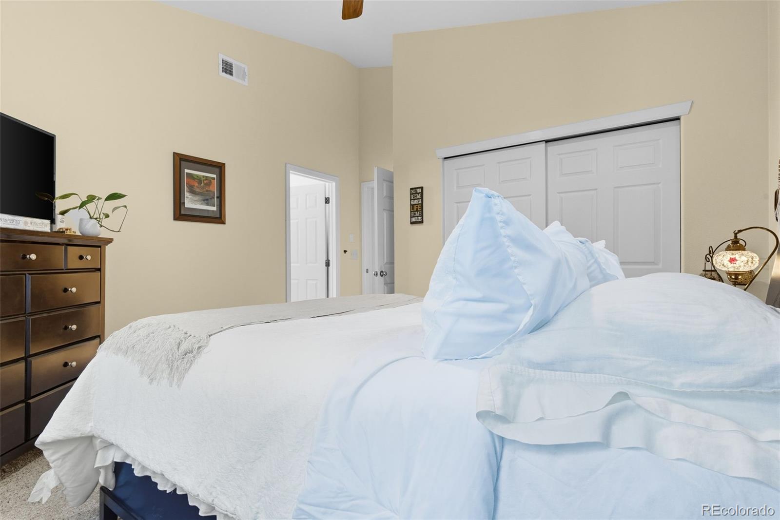 MLS Image #13 for 5800  tower road,denver, Colorado