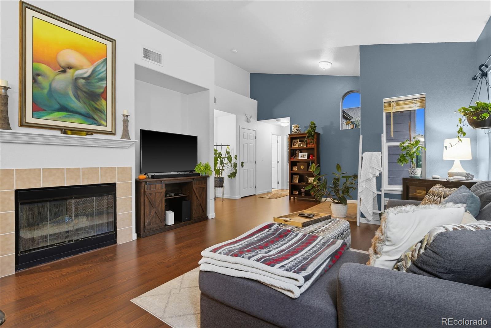 MLS Image #5 for 5800  tower road,denver, Colorado
