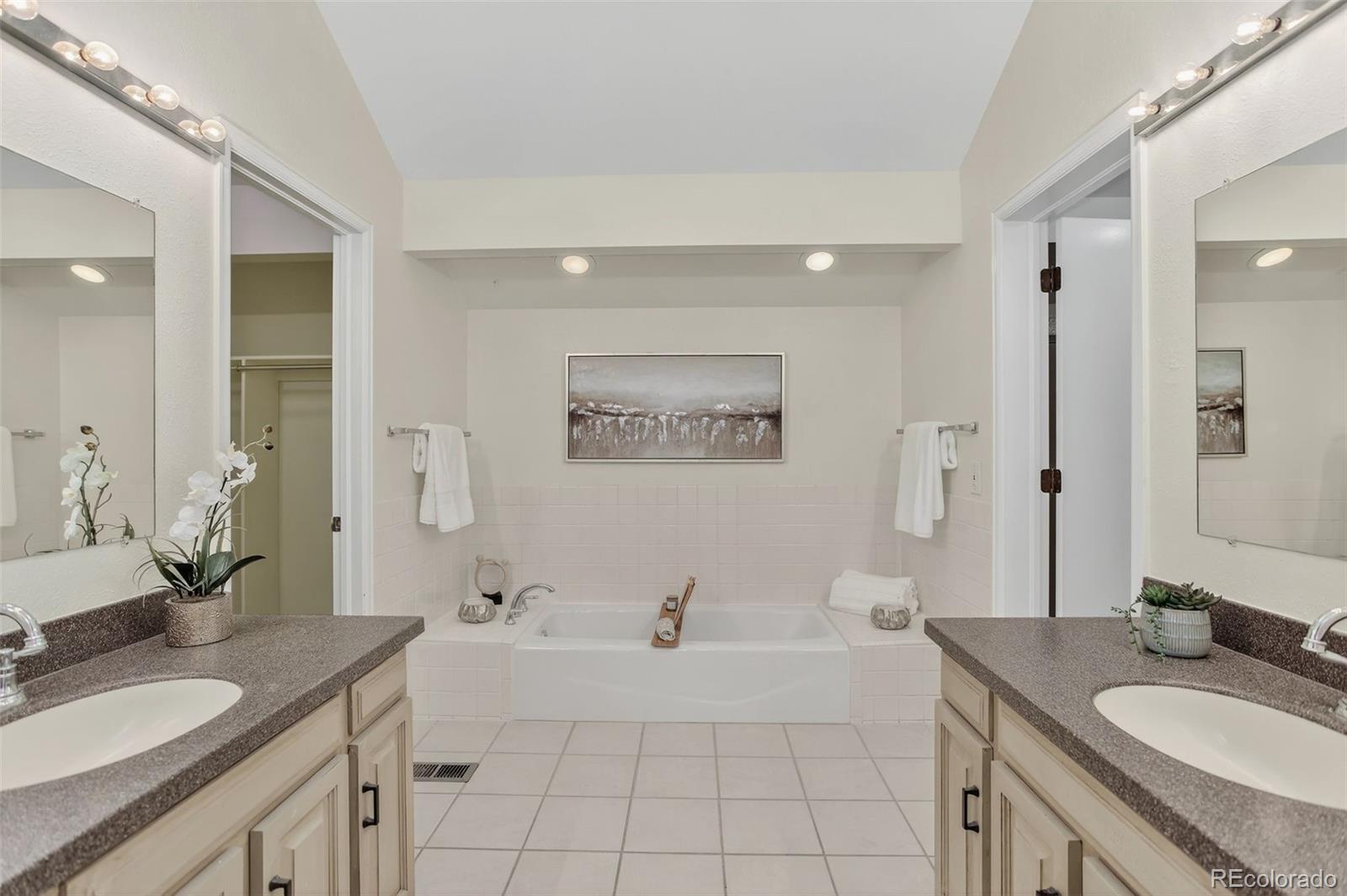 MLS Image #19 for 6345 s geneva circle,englewood, Colorado