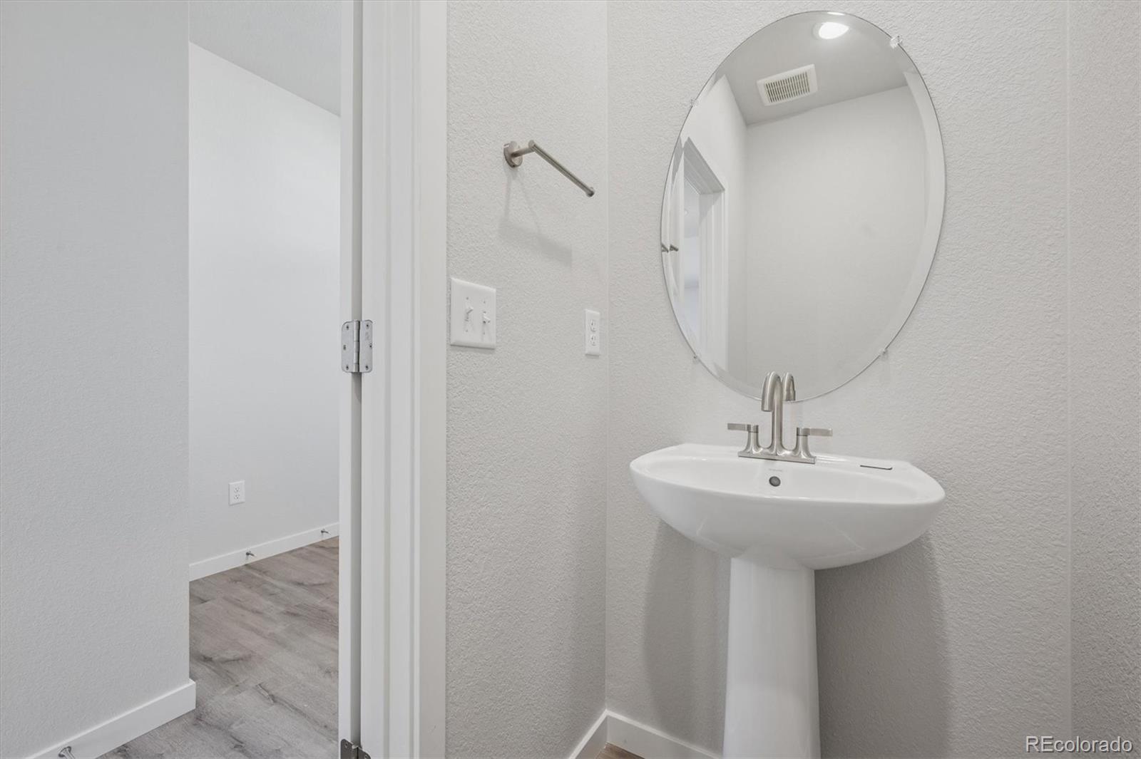 MLS Image #13 for 3384 n irvington street,aurora, Colorado