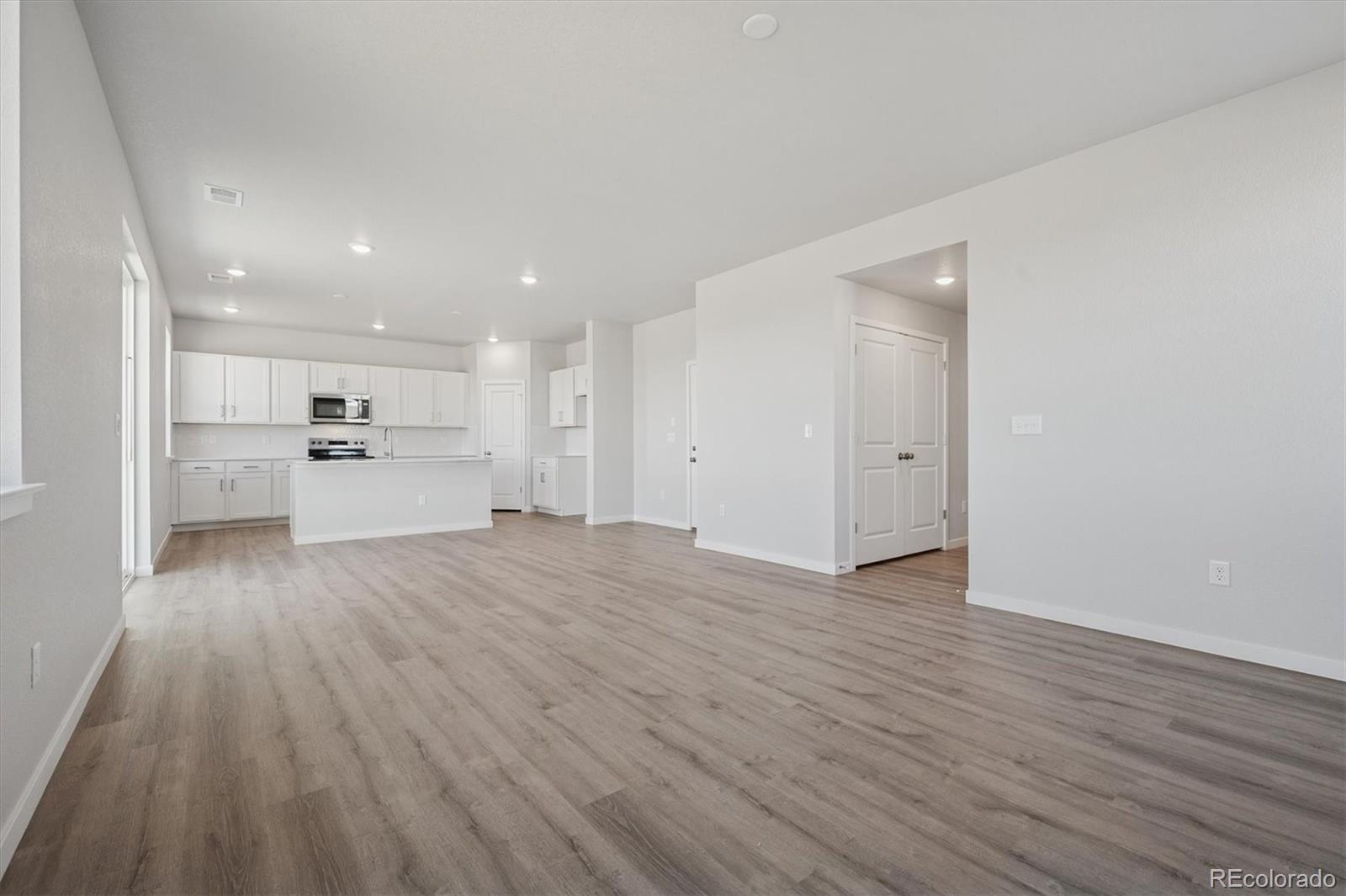MLS Image #4 for 3384 n irvington street,aurora, Colorado