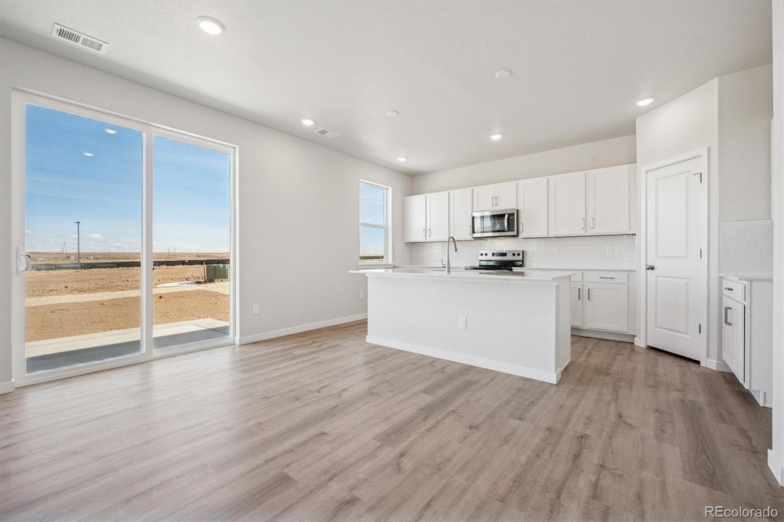 MLS Image #5 for 3384 n irvington street,aurora, Colorado