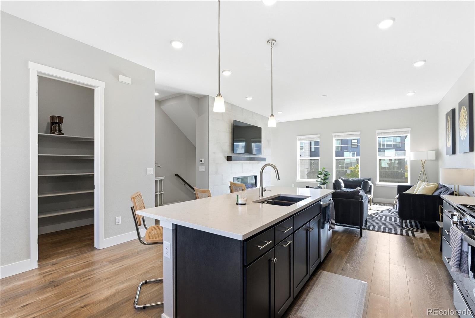 MLS Image #9 for 10177 e 62nd avenue ,denver, Colorado