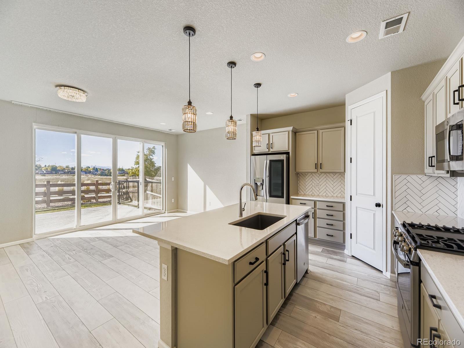 MLS Image #9 for 107 s edge cliff street,castle rock, Colorado