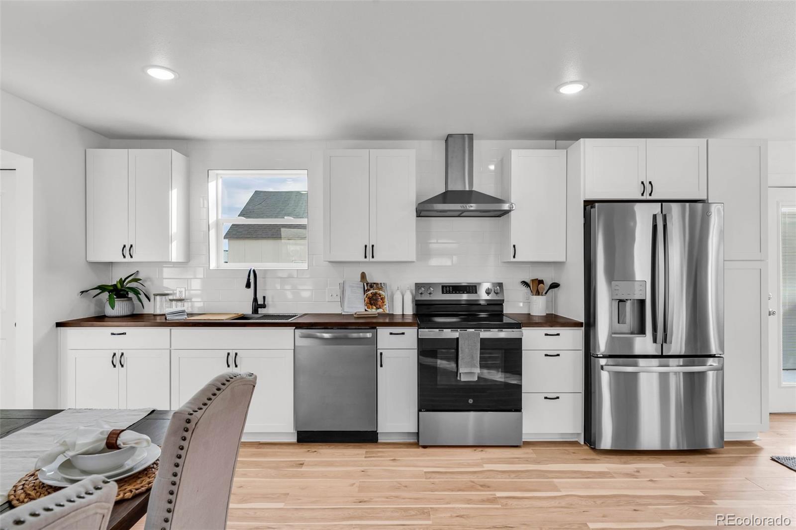 MLS Image #4 for 312  fremont street,penrose, Colorado