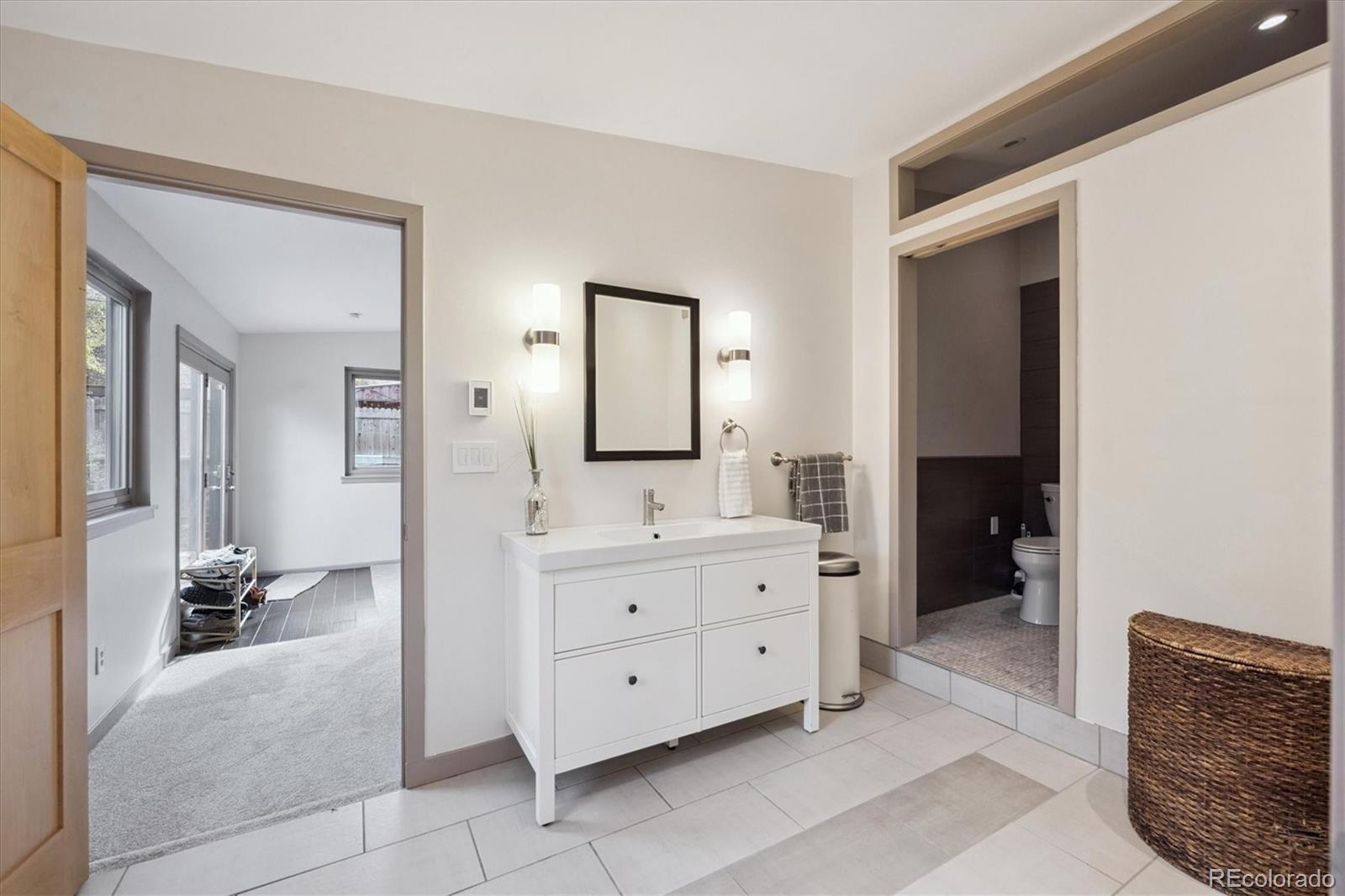 MLS Image #11 for 3820 s delaware street,englewood, Colorado