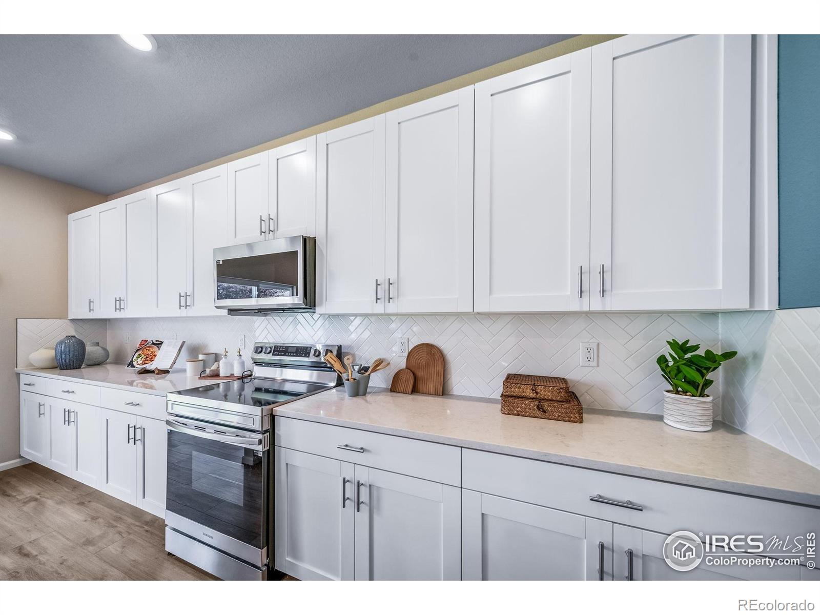 MLS Image #3 for 4369  alderwood drive,johnstown, Colorado