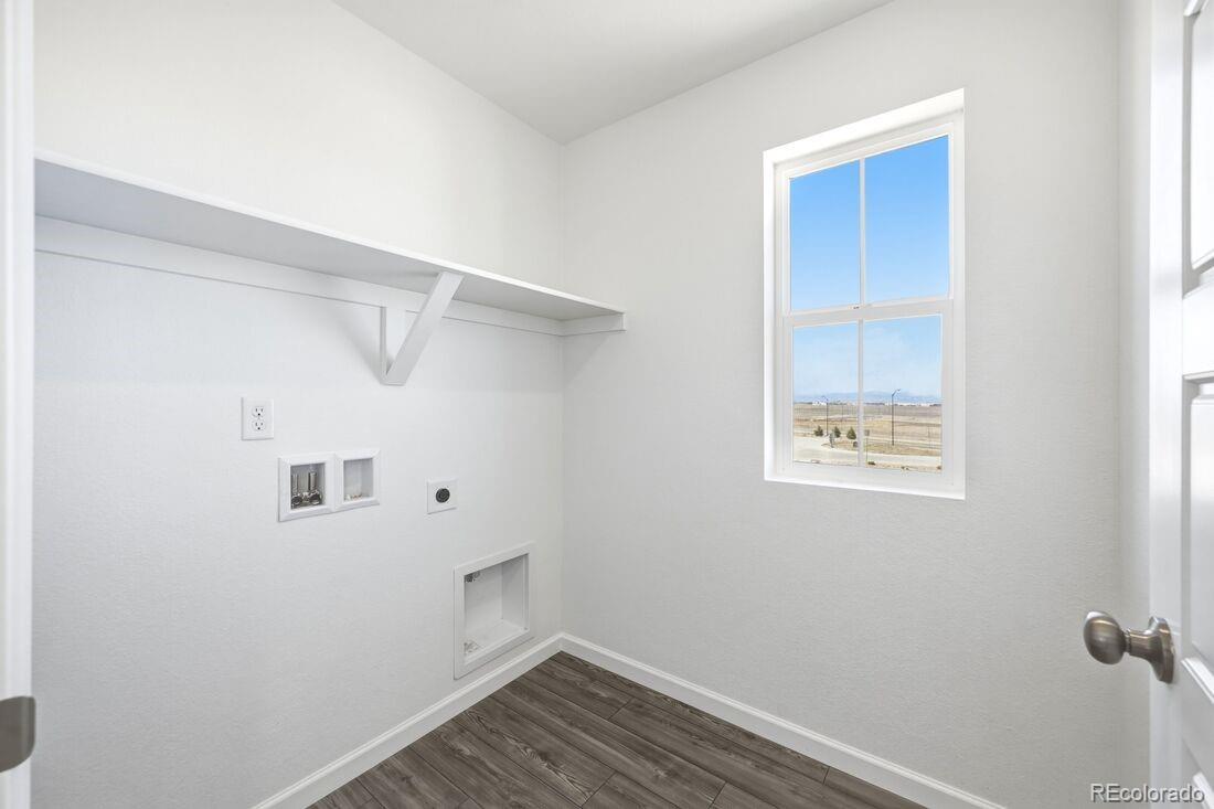 MLS Image #14 for 23742 e 33rd place,aurora, Colorado