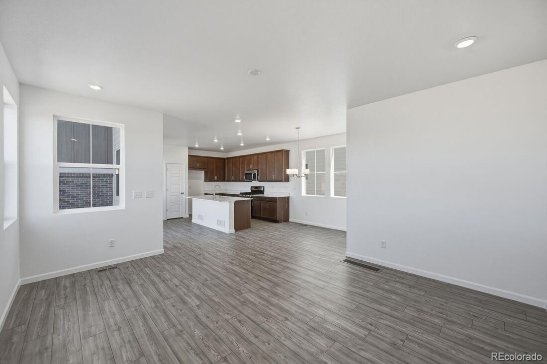 MLS Image #3 for 23742 e 33rd place,aurora, Colorado