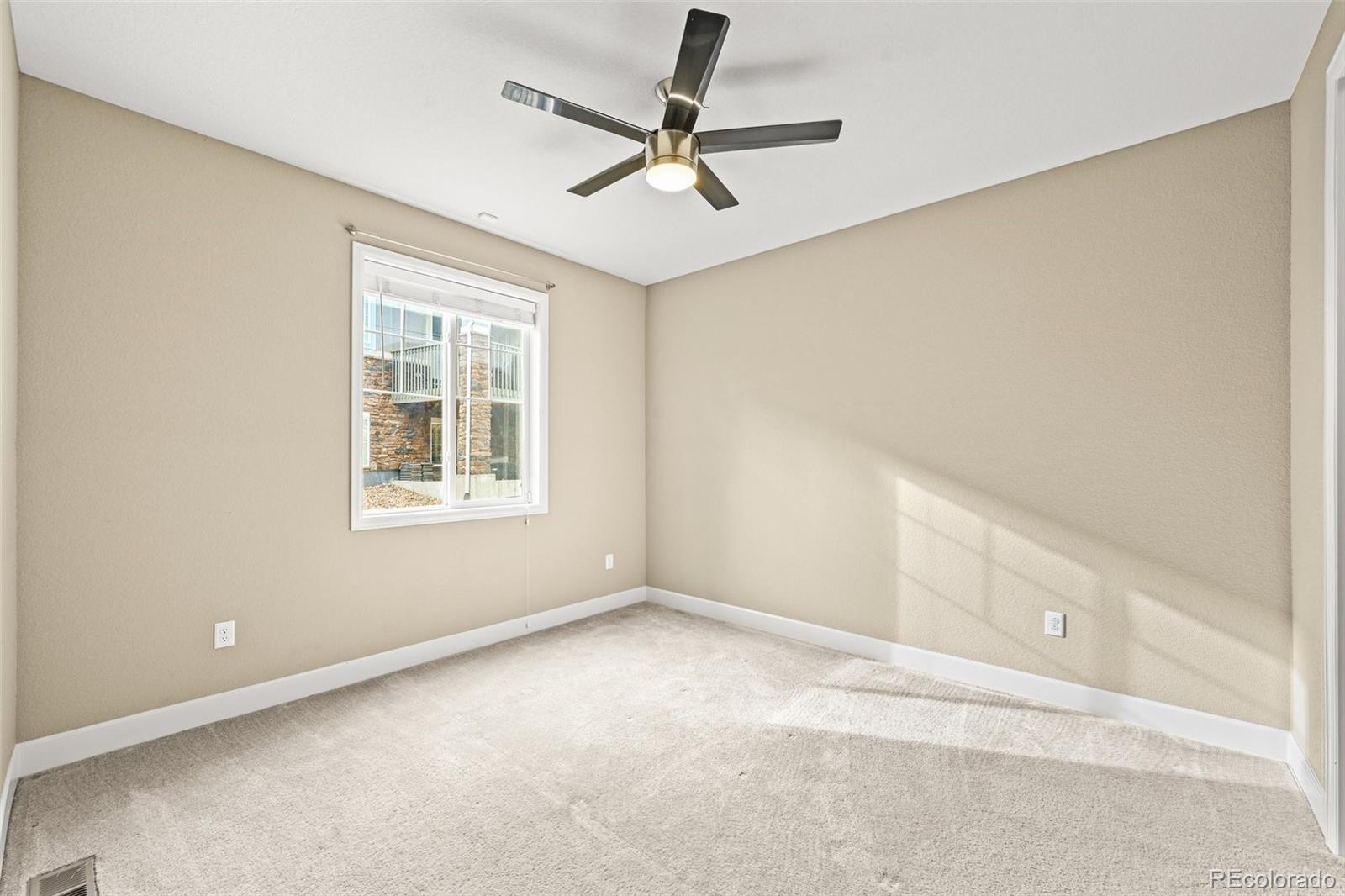 MLS Image #15 for 7711 s queensburg way,aurora, Colorado