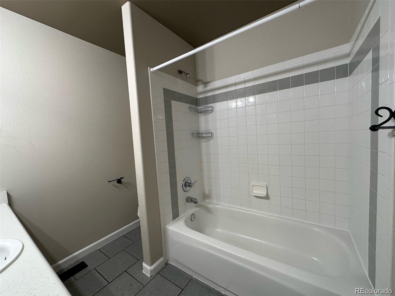 MLS Image #19 for 19093 e bellewood drive,aurora, Colorado