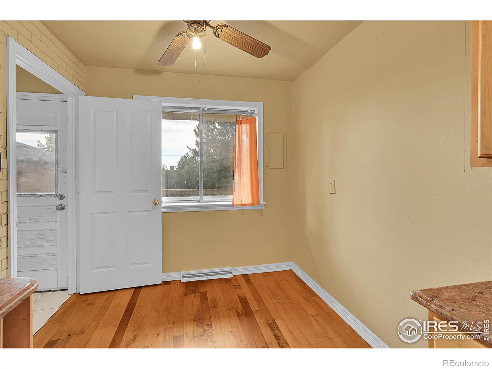 MLS Image #6 for 300 s simms street,lakewood, Colorado