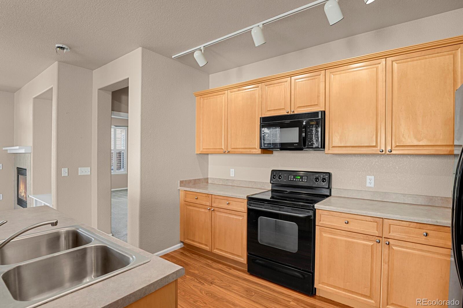 MLS Image #5 for 2210 s vaughn way 103,aurora, Colorado