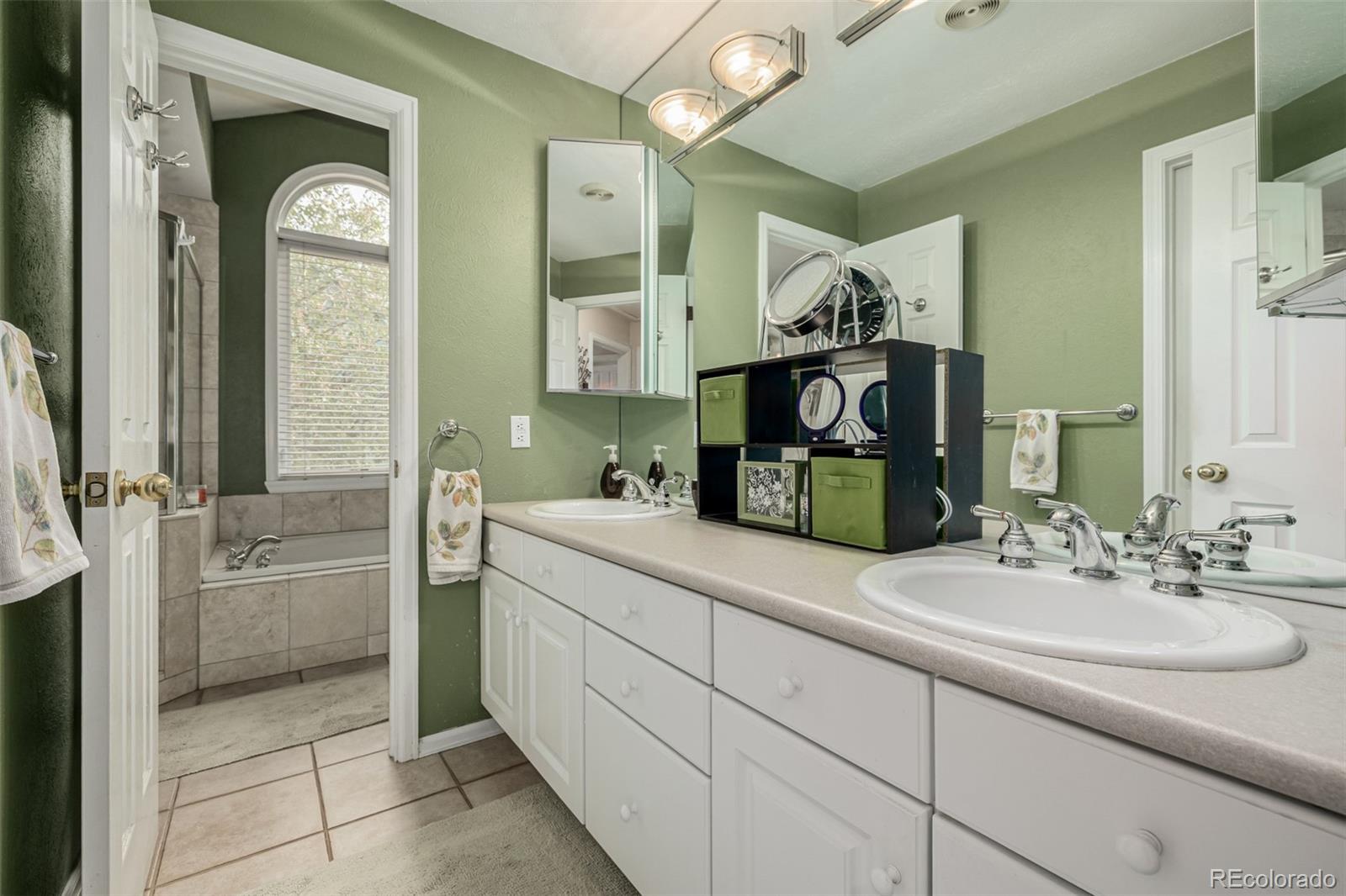 MLS Image #12 for 17633 e temple drive,aurora, Colorado