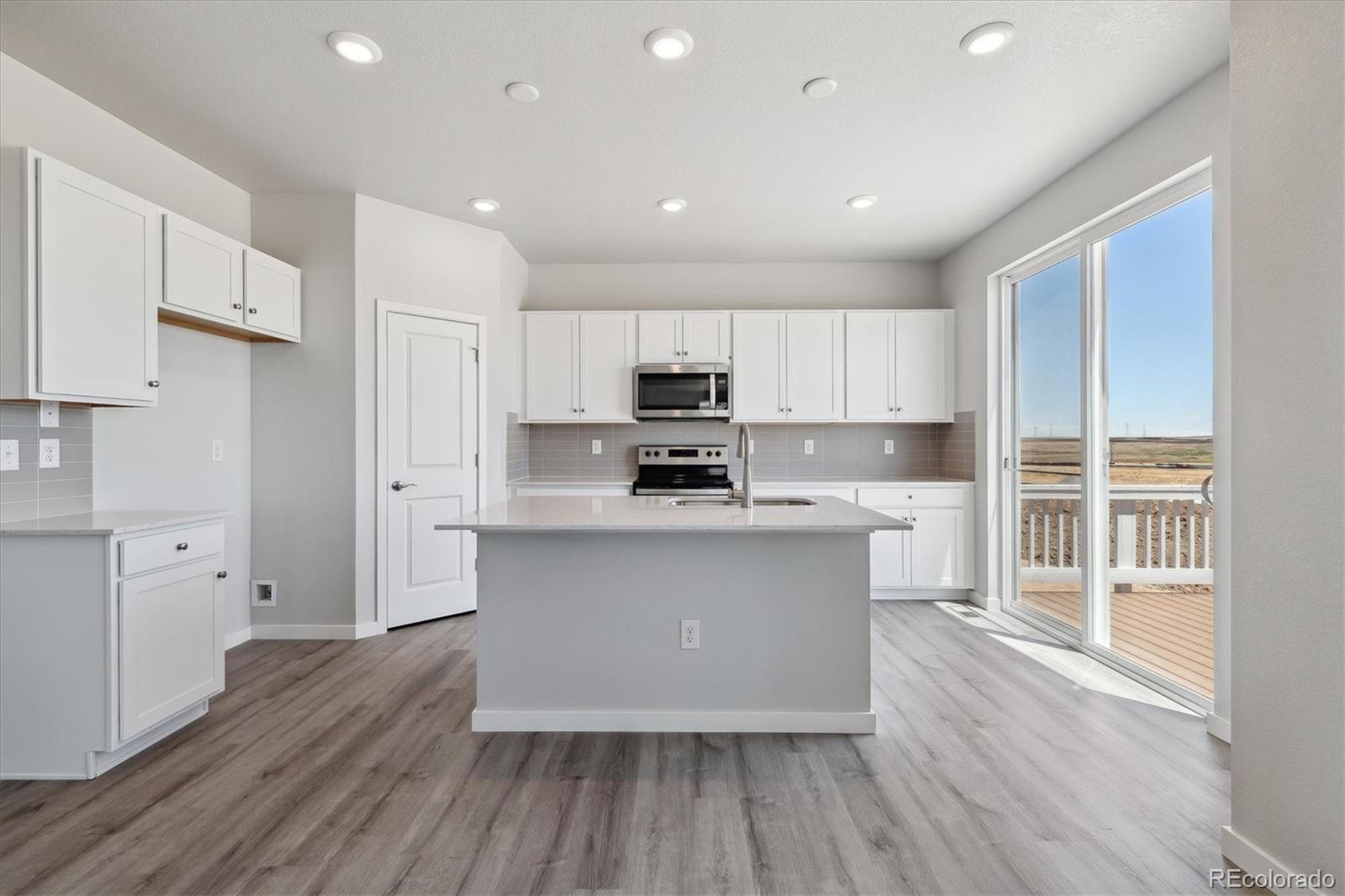 MLS Image #4 for 3374 n irvington street,aurora, Colorado