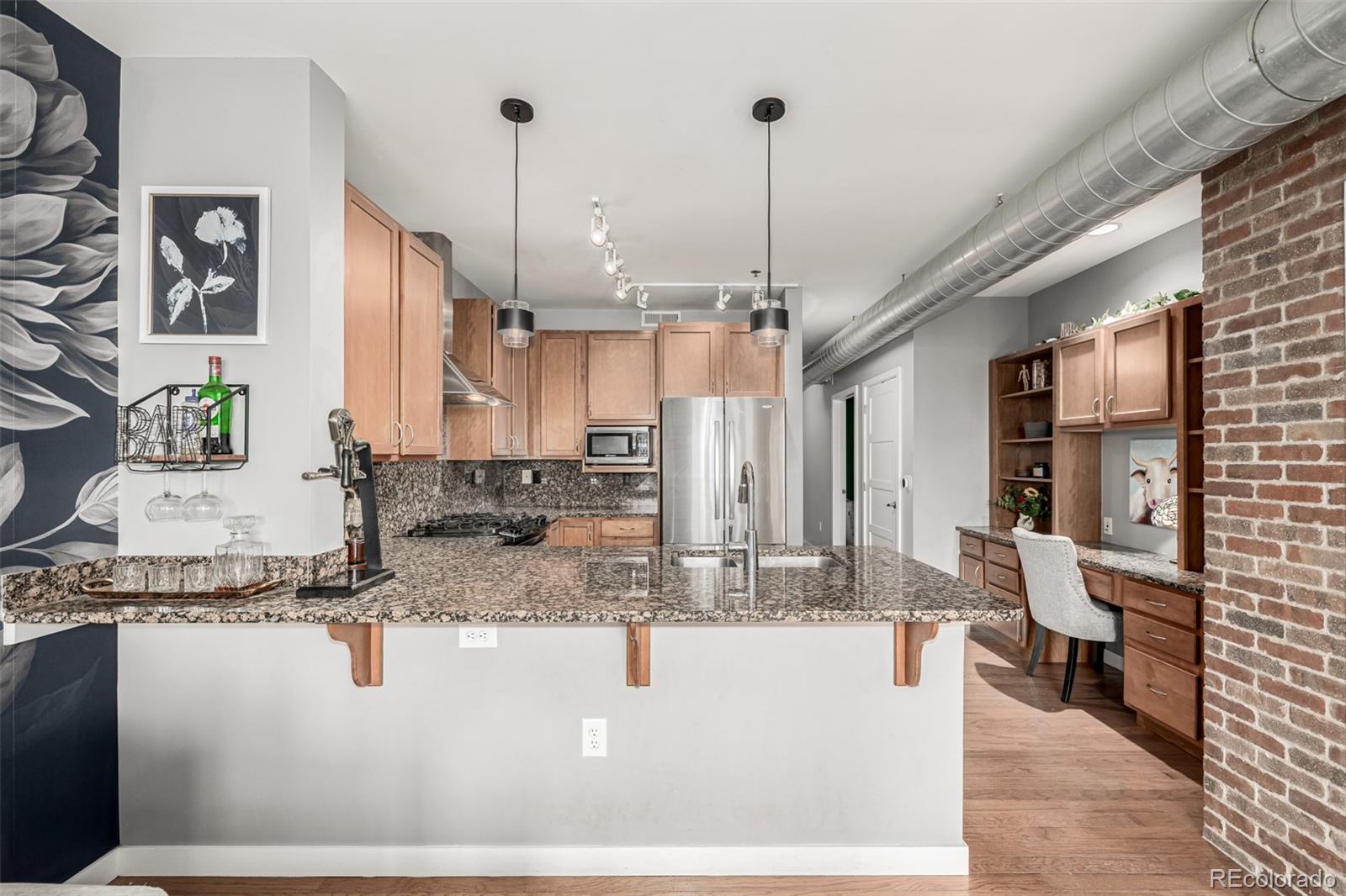 MLS Image #2 for 1313 s clarkson street 305,denver, Colorado