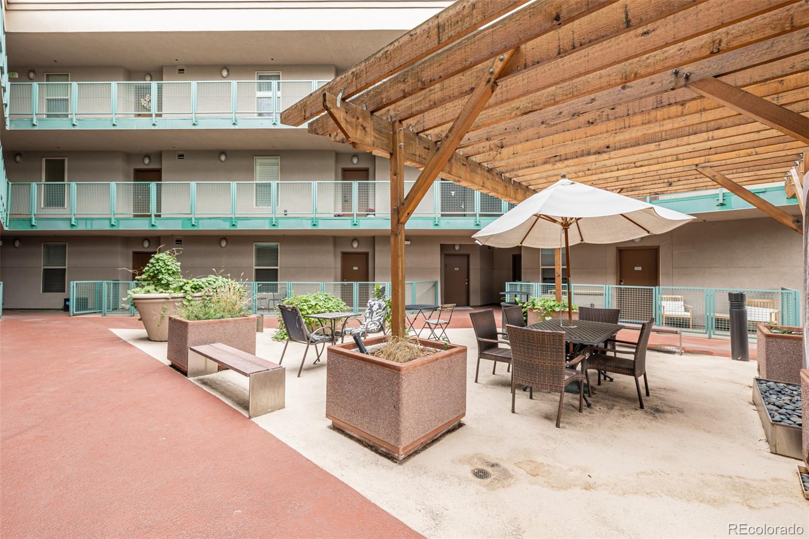 MLS Image #29 for 1313 s clarkson street 305,denver, Colorado