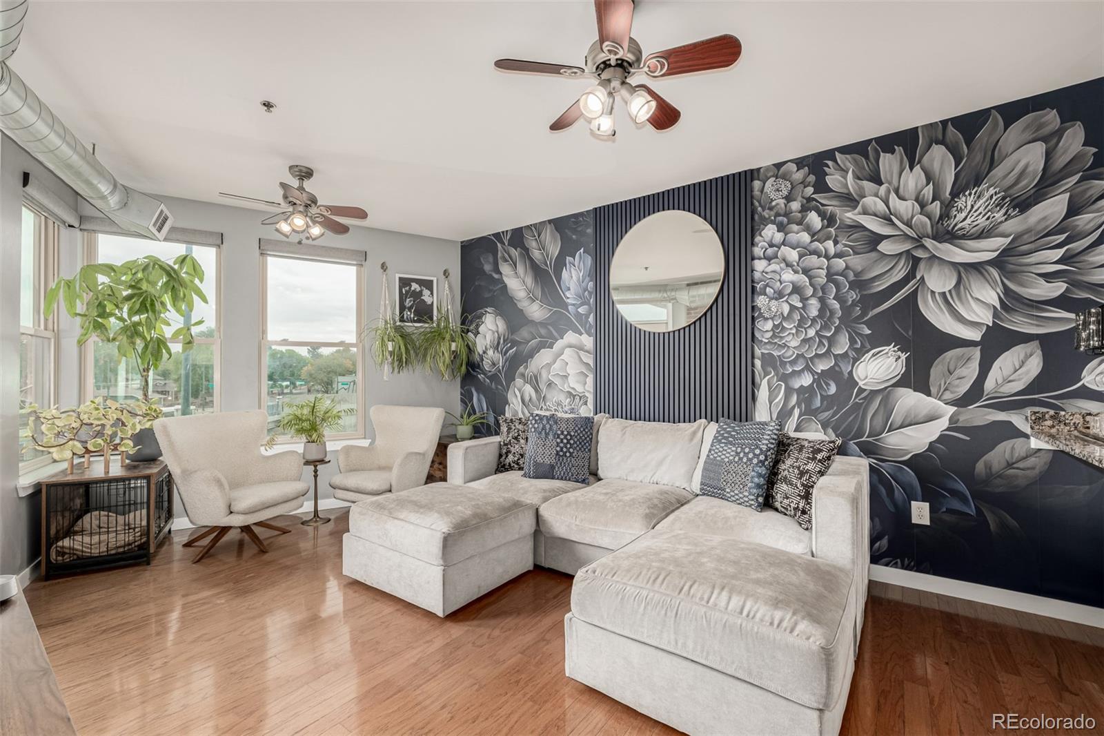 MLS Image #9 for 1313 s clarkson street 305,denver, Colorado