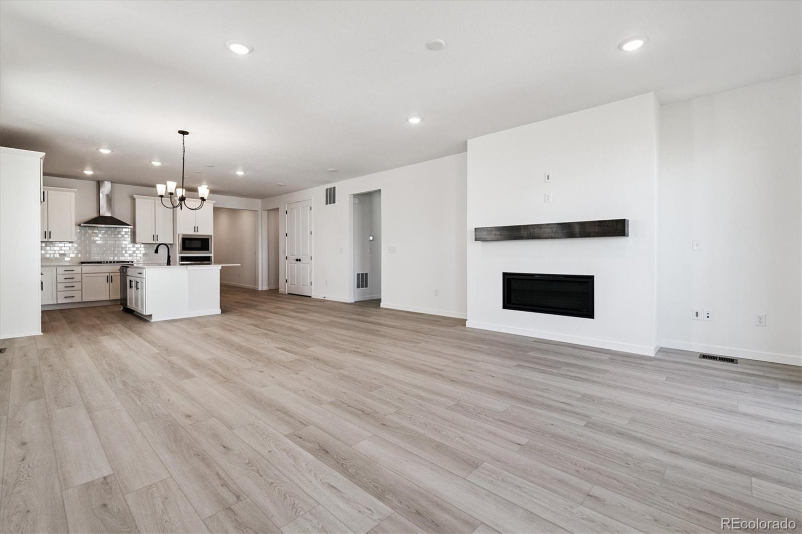 MLS Image #15 for 711  lawson drive,elizabeth, Colorado