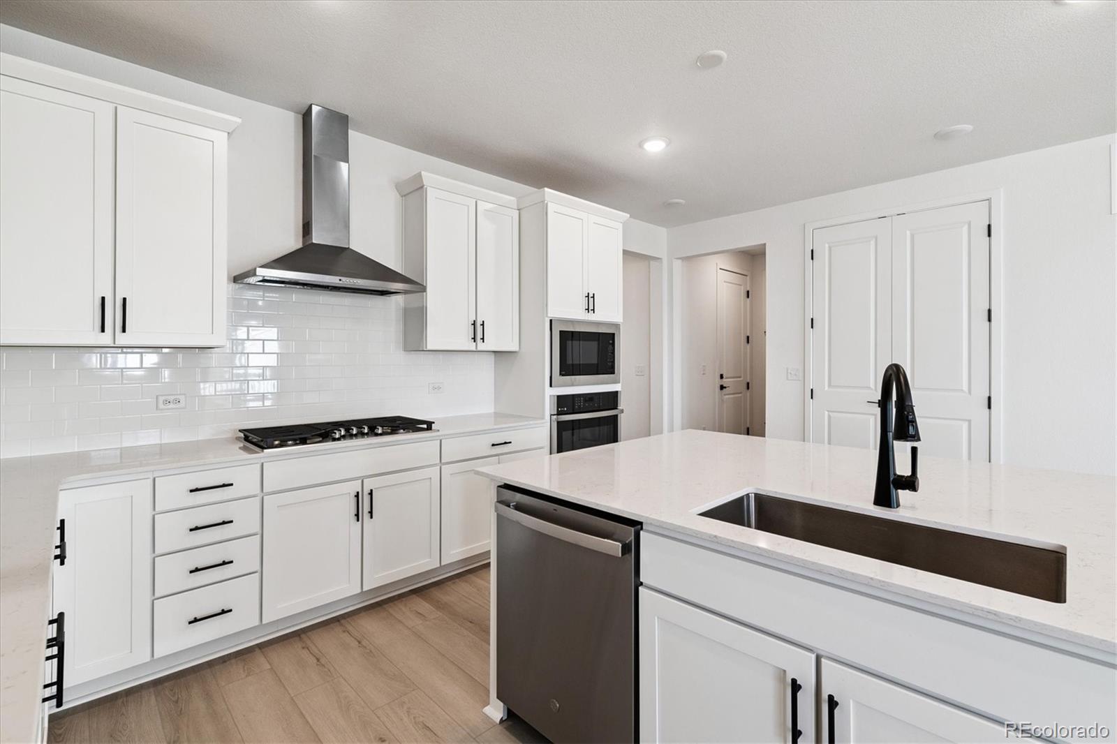 MLS Image #8 for 711  lawson drive,elizabeth, Colorado