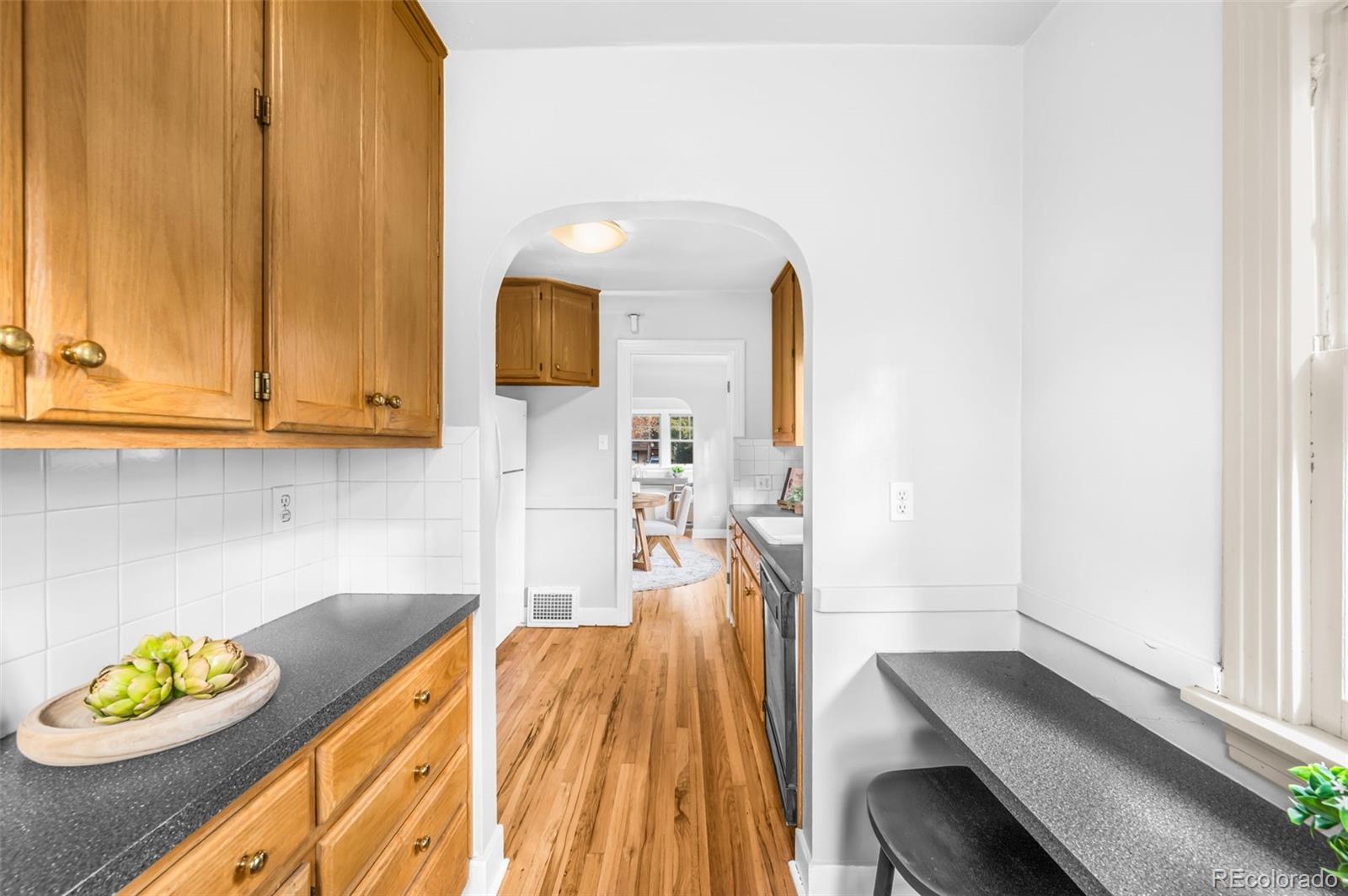 MLS Image #12 for 2137 s washington street,denver, Colorado
