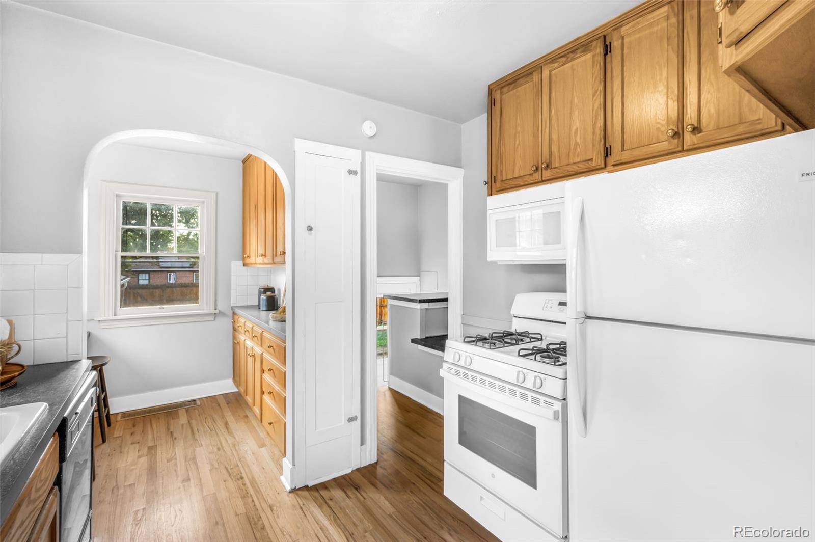 MLS Image #9 for 2137 s washington street,denver, Colorado
