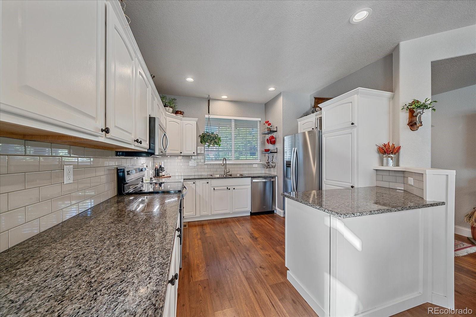 MLS Image #11 for 8334  deframe court,arvada, Colorado