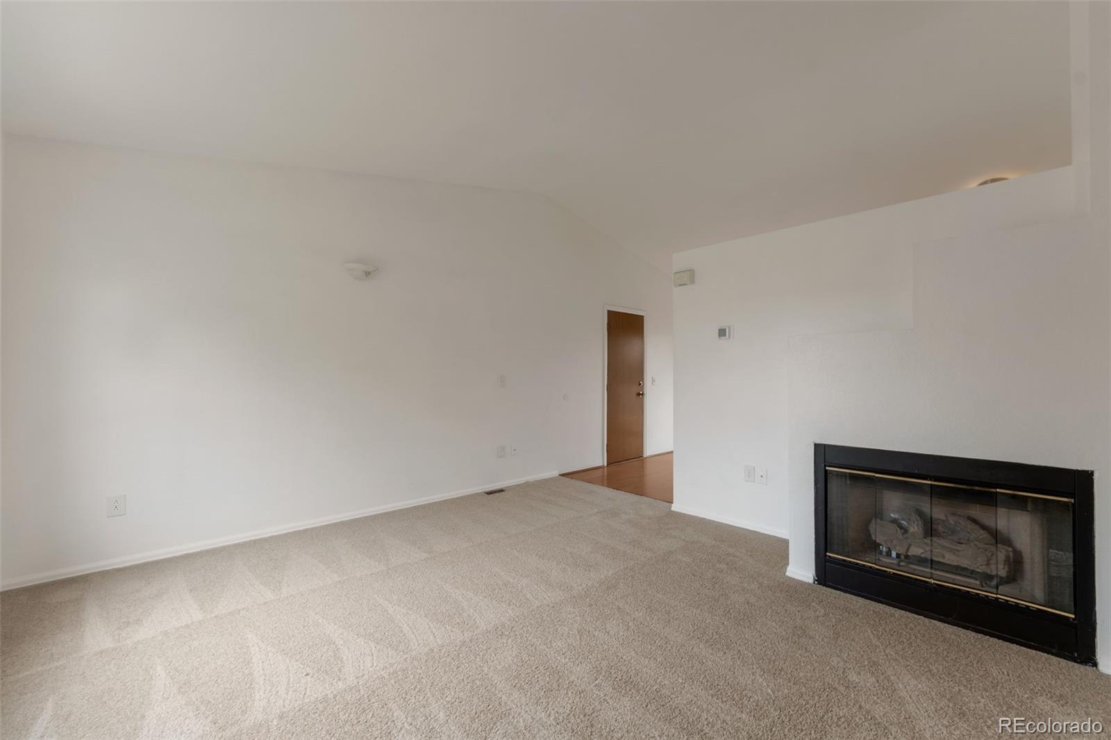 MLS Image #3 for 1415 s pitkin court,aurora, Colorado