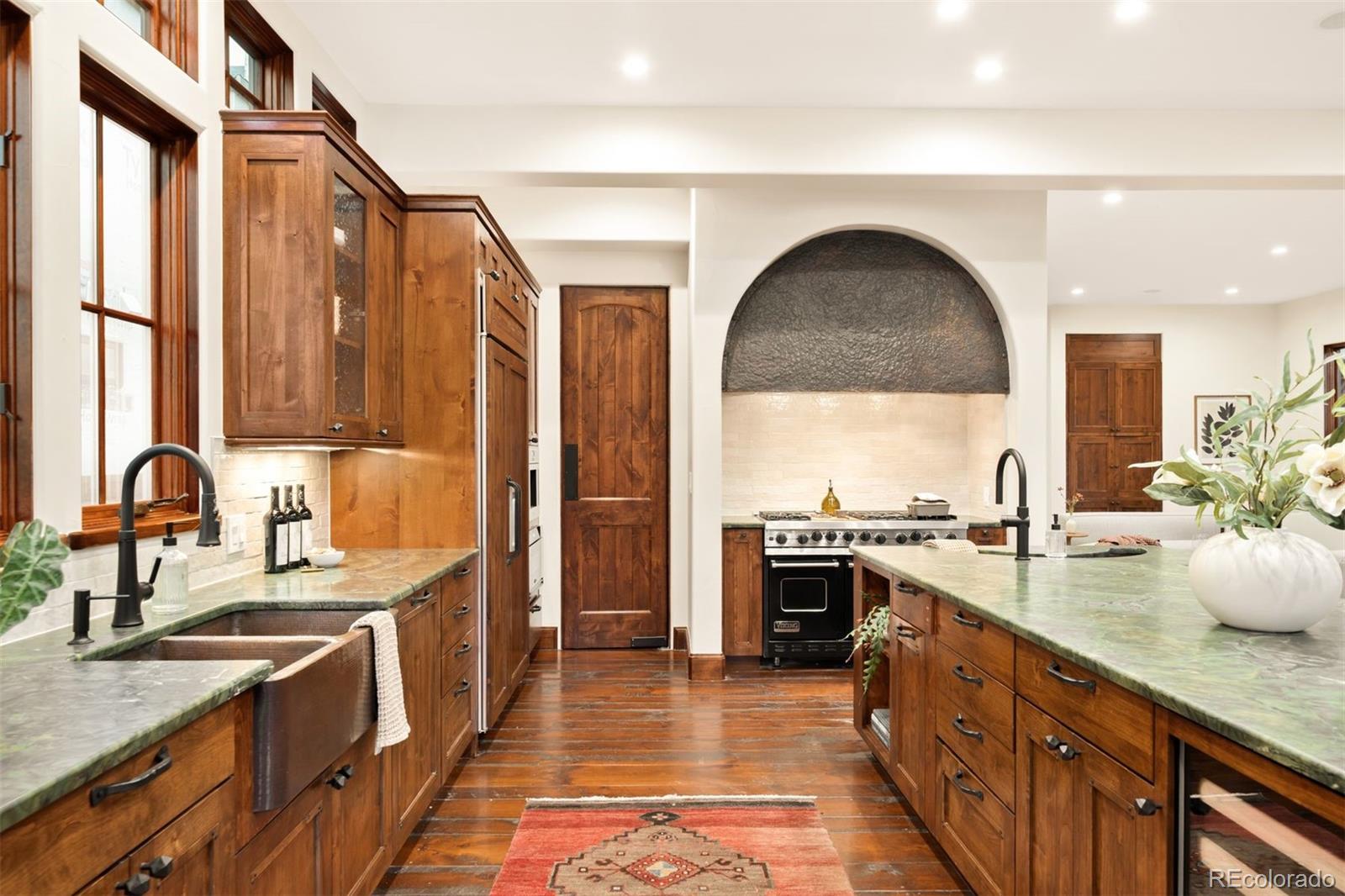 MLS Image #15 for 2435 s milwaukee street,denver, Colorado