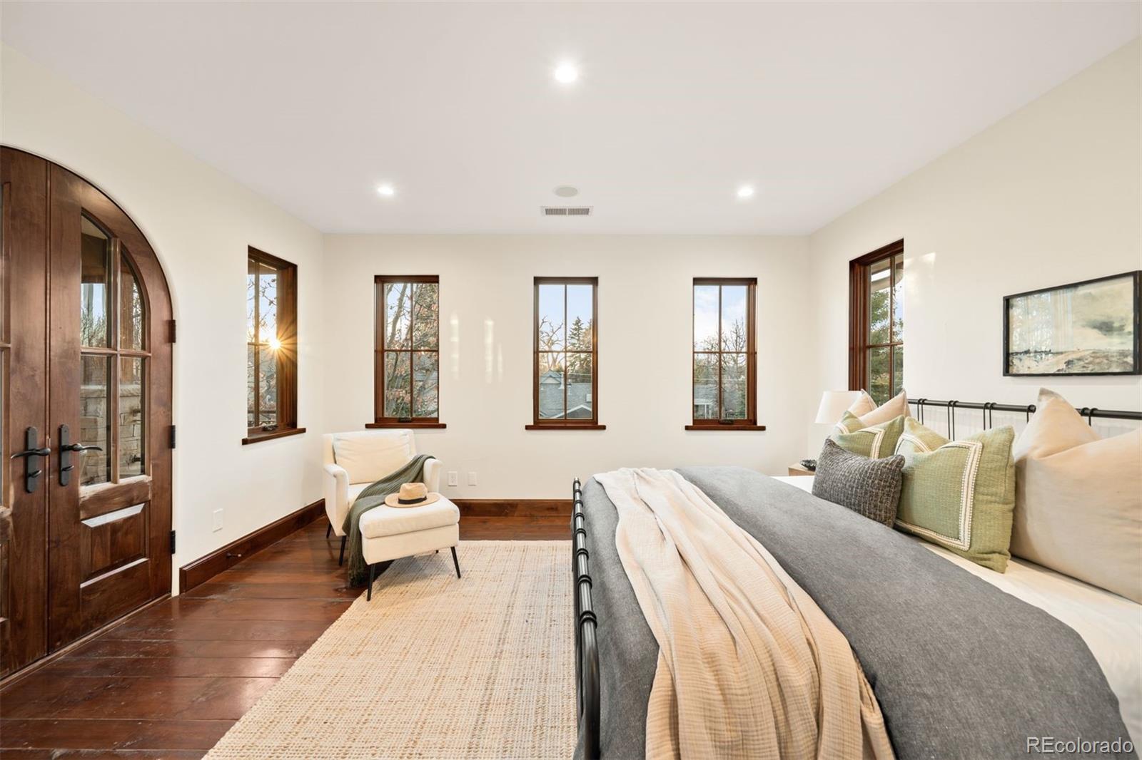 MLS Image #21 for 2435 s milwaukee street,denver, Colorado