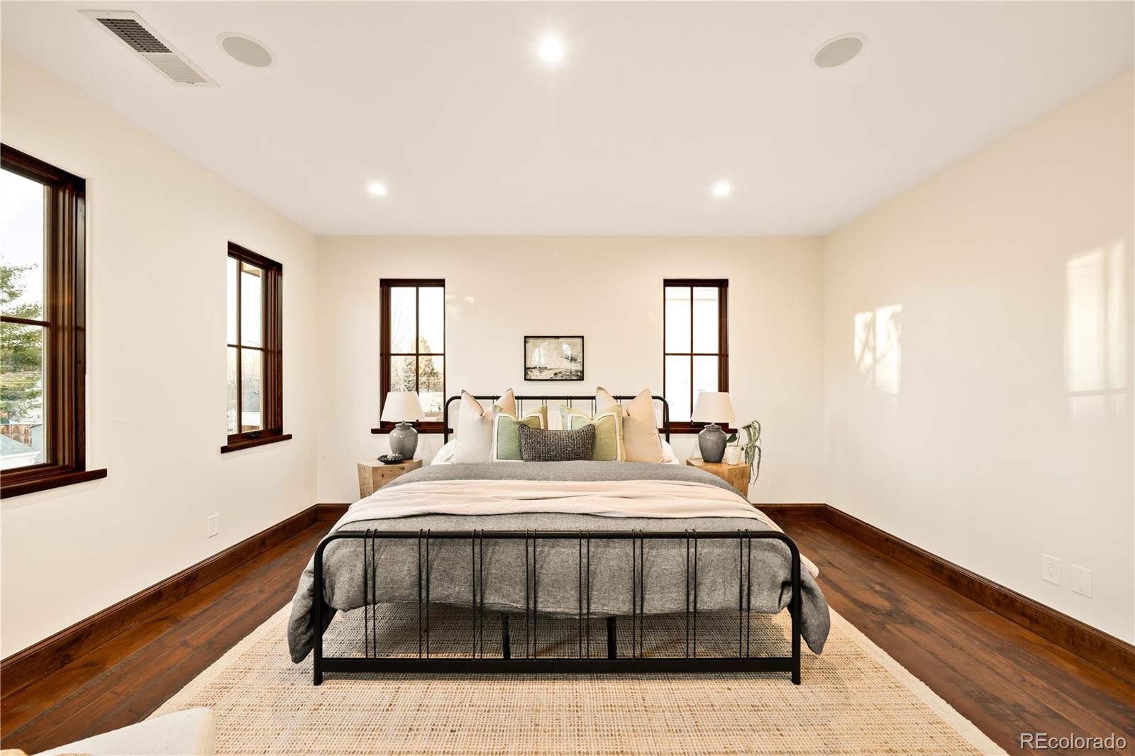 MLS Image #23 for 2435 s milwaukee street,denver, Colorado