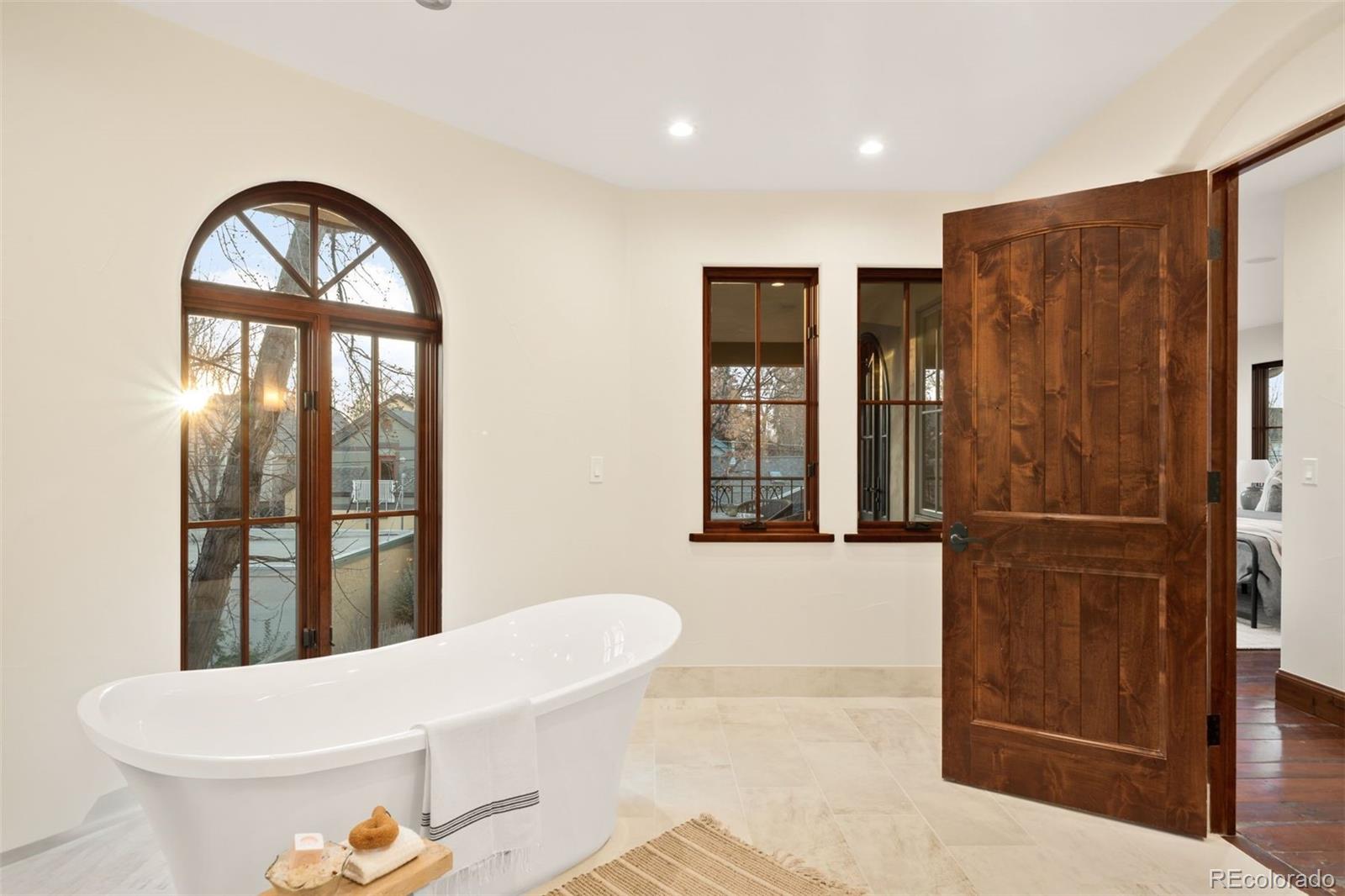 MLS Image #24 for 2435 s milwaukee street,denver, Colorado