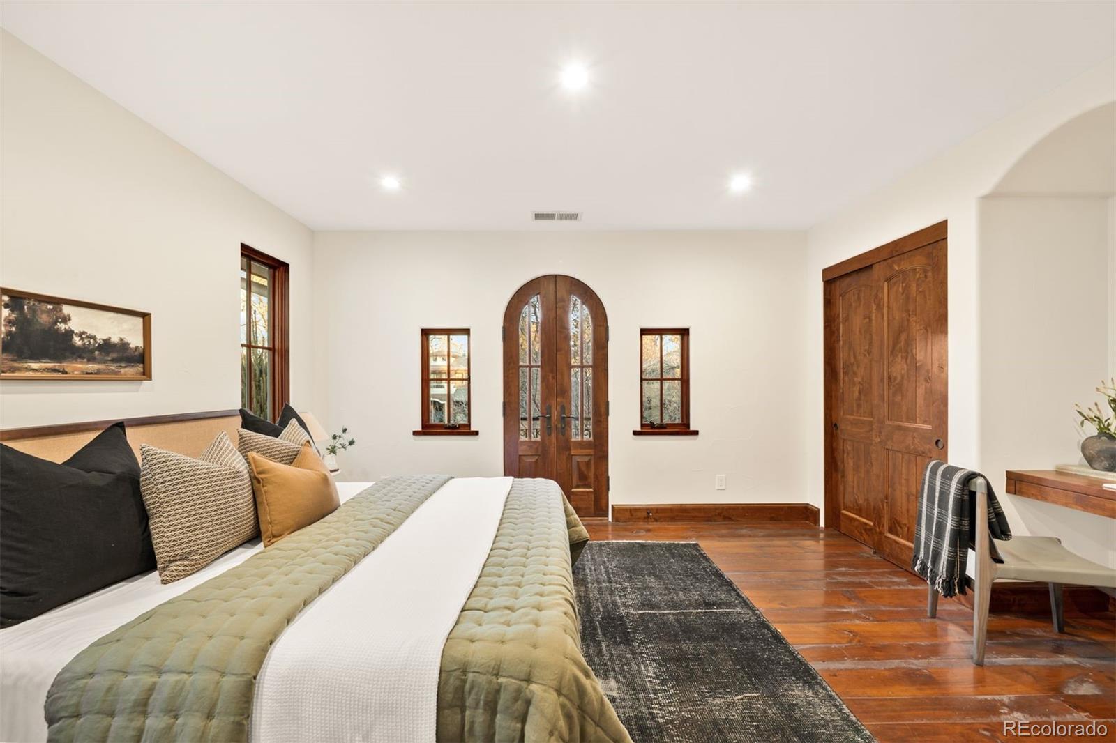 MLS Image #30 for 2435 s milwaukee street,denver, Colorado