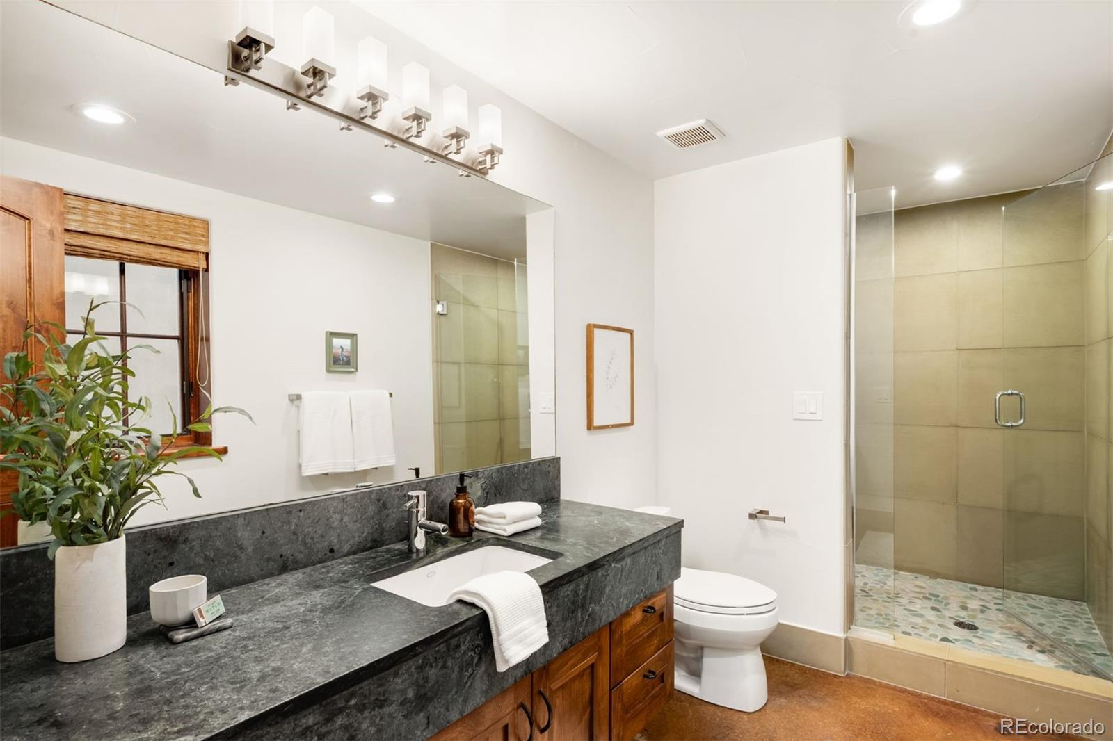 MLS Image #40 for 2435 s milwaukee street,denver, Colorado
